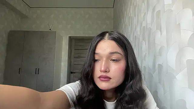 LisetteParajon online show from June 2026 05:08:01 AM