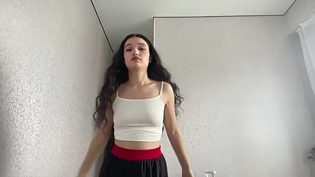 LisetteParajon online show from June 2026 05:08:01 AM
