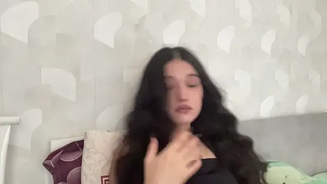 LisetteParajon online show from July 2026 07:02:02 AM