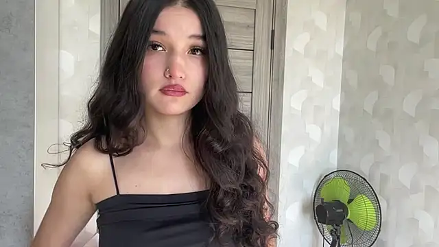 LisetteParajon online show from July 2026 03:13:01 AM