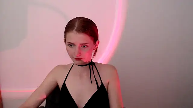 ViolaHot  online show from May 2026 07:45:01 PM