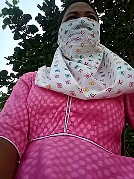 Madhuri-singh88 online show from June 2026 01:52:02 AM