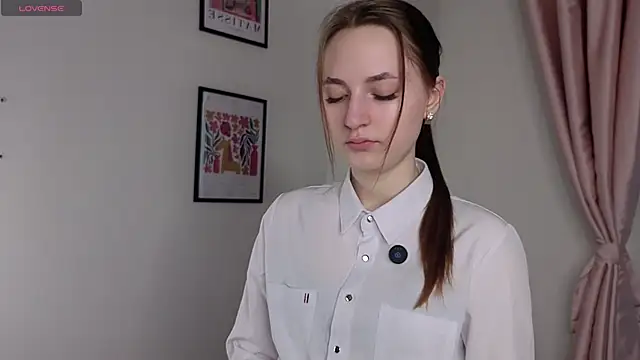 LeishaChamblee online show from June 2026 01:18:02 AM