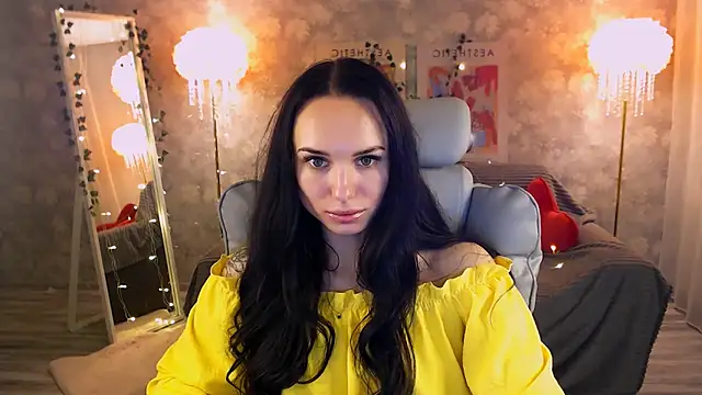 NicoleMerz online show from June 2026 06:45:02 PM