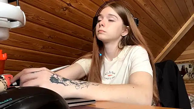 MariaLake online show from June 2026 04:25:01 AM