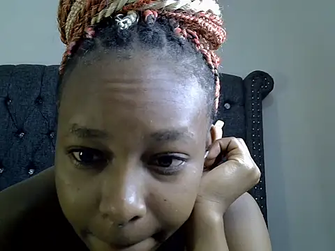 cocolaurah online show from June 2026 03:20:02 AM
