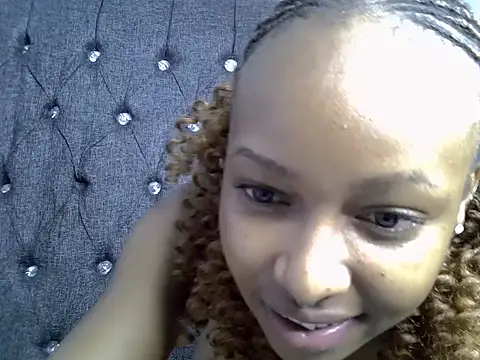 cocolaurah online show from July 2026 10:24:01 AM