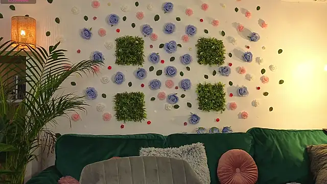 justmeavery online show from June 2026 12:08:01 AM