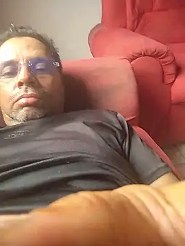 marzt69 online show from May 2026 03:42:01 PM