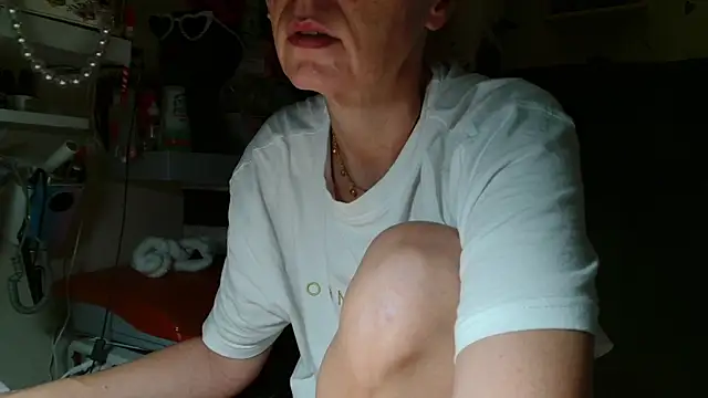 KathleenEdwards online show from July 2026 07:54:01 AM
