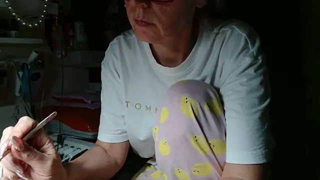 KathleenEdwards online show from July 2026 07:49:02 PM