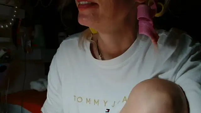 KathleenEdwards online show from July 2026 07:54:02 PM