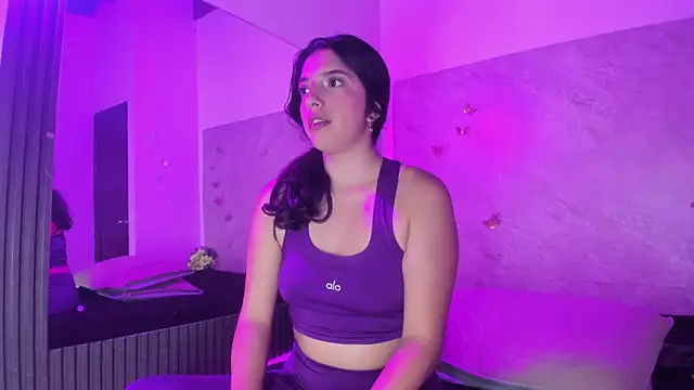 Cristal quintero online show from July 2026 08:27:01 PM
