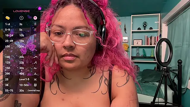 chilepinaaa online show from June 2026 06:41:01 AM