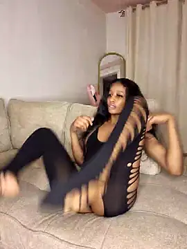 kiki sexxy online show from June 2026 08:03:01 PM