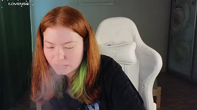 YourGingerCute online show from May 2026 09:38:01 AM