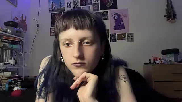 batzy666 online show from June 2026 12:07:02 PM
