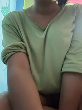 Snapshot of callme-sugarpieee chatting on May 2026 12:24:01 PM callme-sugarpieee online show from May 2026 12:24:01 PM