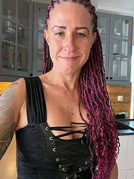 GermanMilfJasmin online show from July 2026 08:21:01 AM