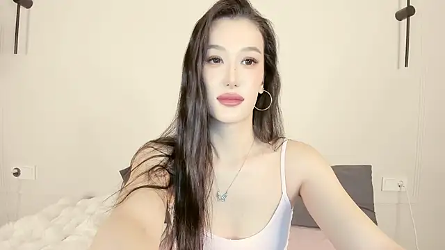 lilly mighty online show from July 2026 06:49:02 PM
