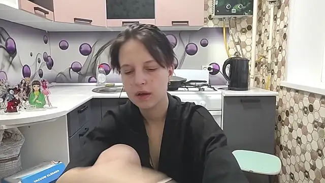 Saranade online show from June 2026 05:33:02 PM