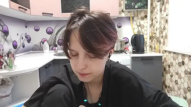 Saranade online show from June 2026 05:03:02 PM