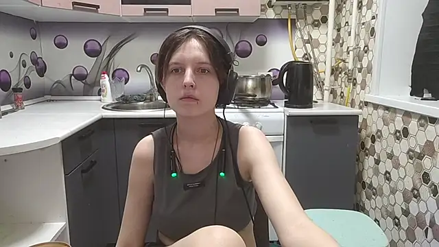 Saranade online show from July 2026 07:10:02 PM