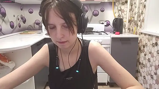 Saranade online show from July 2026 05:22:01 PM