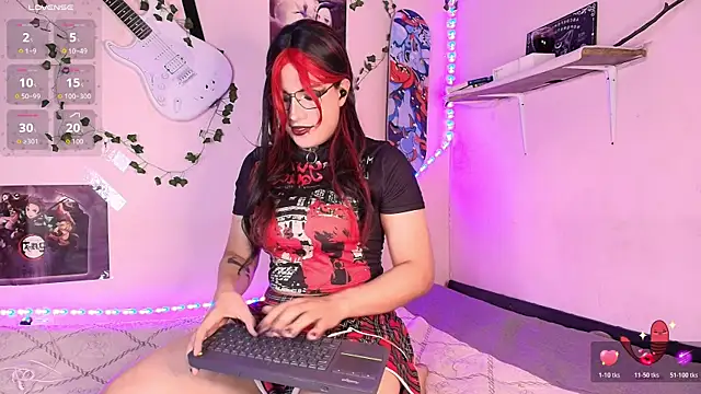 Lucy-morninghstar online show from July 2026 01:06:02 PM