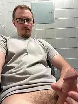 Hardpaul85 online show from June 2026 01:17:02 PM