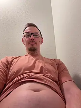 Hardpaul85 online show from July 2026 02:03:02 PM