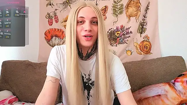 Chloecherry online show from June 2026 06:18:01 AM