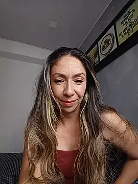 Laly dolcee online show from July 2026 07:45:01 PM