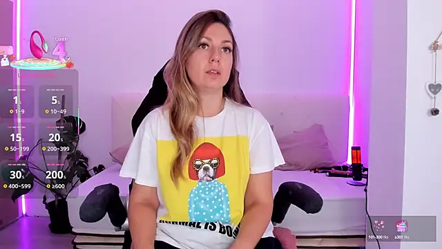 Snapshot of LindaWhite_ chatting on October 2025 04:18:01 PM LindaWhite online show from October 2025 04:18:01 PM