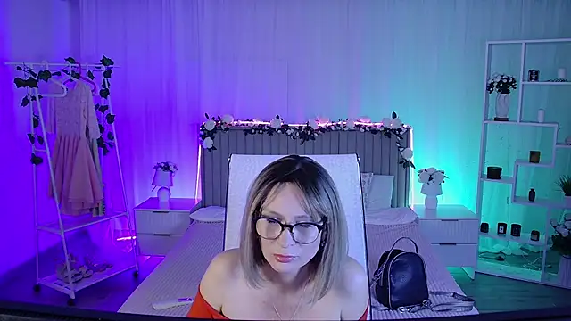 LioraVale online show from July 2026 04:16:01 PM