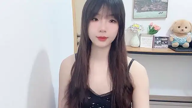 Louise-3 online show from June 2026 07:27:02 PM
