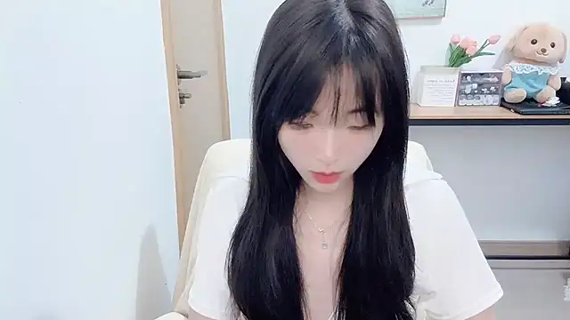 Louise-3 online show from July 2026 10:10:02 AM