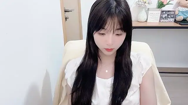 Louise-3 online show from July 2026 10:16:01 PM