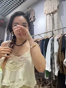 honghong mother online show from July 2026 12:13:01 PM