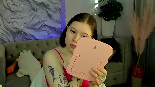 Kylie-Voss online show from June 2026 03:04:01 AM