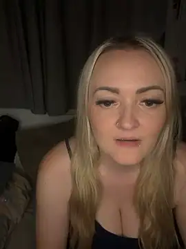 Snapshot of Alex-Blond chatting on July 2026 08:08:01 PM Alex-Blond online show from July 2026 08:08:01 PM