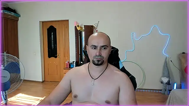 -SexyDaddy- online show from June 2026 01:37:01 PM