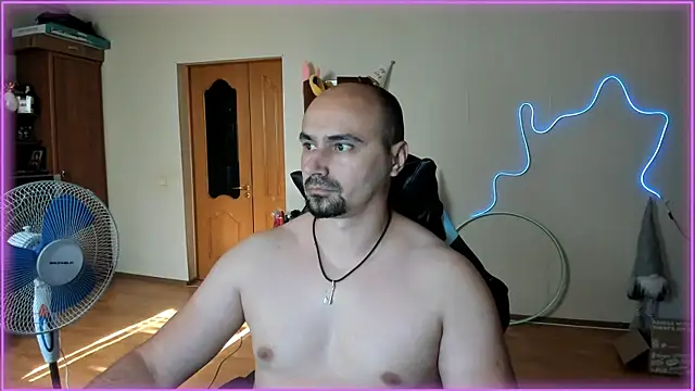 -SexyDaddy- online show from July 2026 01:56:01 PM