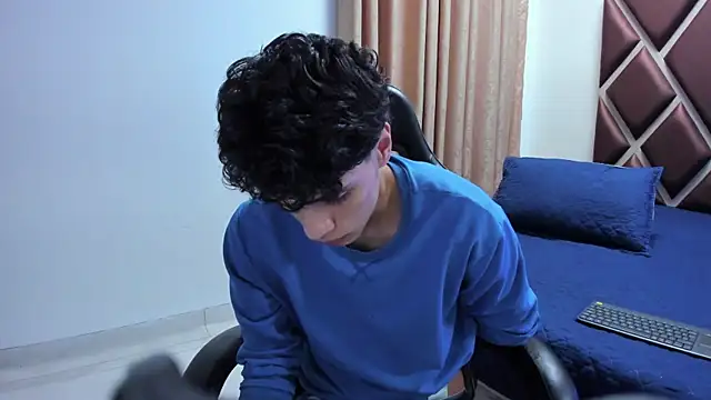 Ithan Hott online show from July 2026 04:42:02 AM