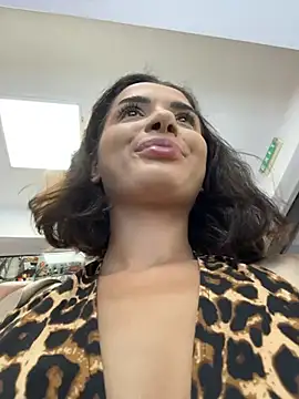 chloenyx online show from July 2026 02:35:02 PM
