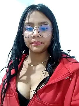 Sofielovee-01 online show from July 2026 12:50:01 AM