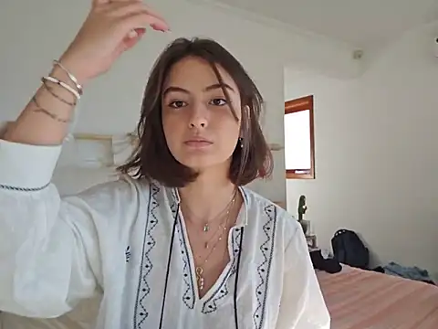 Juh castro online show from June 2026 06:38:01 PM
