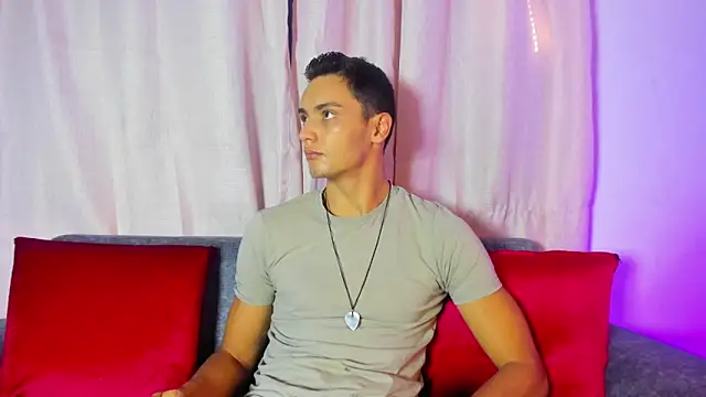 andrewevans46 online show from June 2026 12:18:02 PM