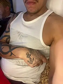 Tatuadomoreno23cm online show from July 2026 01:37:01 PM
