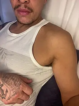 Tatuadomoreno23cm online show from July 2026 01:23:02 AM